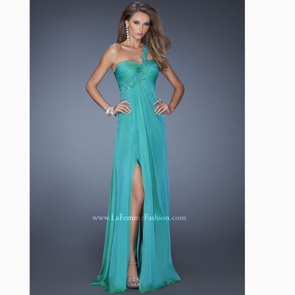 Prom dress La Femme Lacey one shoulder gown size 0